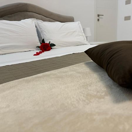 Varese Apartment Εξωτερικό φωτογραφία
