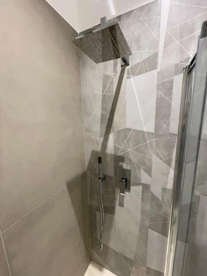 Varese Apartment Εξωτερικό φωτογραφία