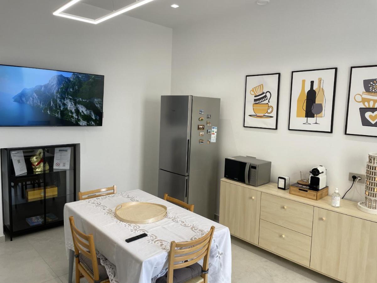 Varese Apartment Εξωτερικό φωτογραφία
