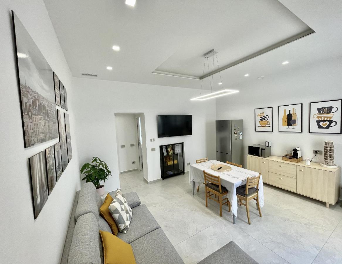 Varese Apartment Εξωτερικό φωτογραφία