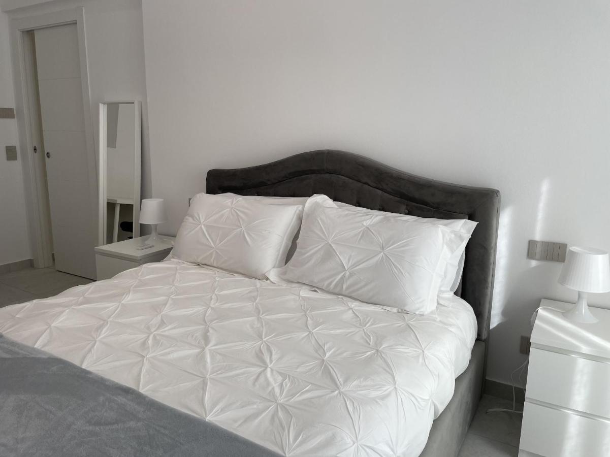 Varese Apartment Εξωτερικό φωτογραφία
