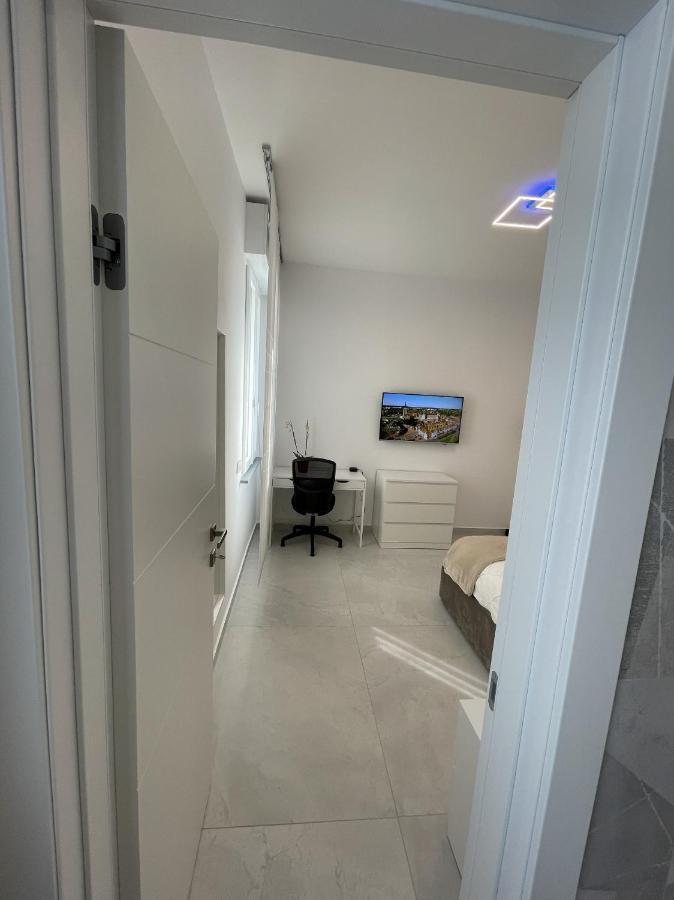 Varese Apartment Εξωτερικό φωτογραφία