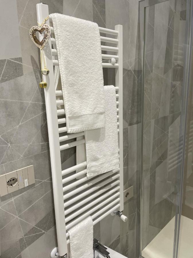 Varese Apartment Εξωτερικό φωτογραφία