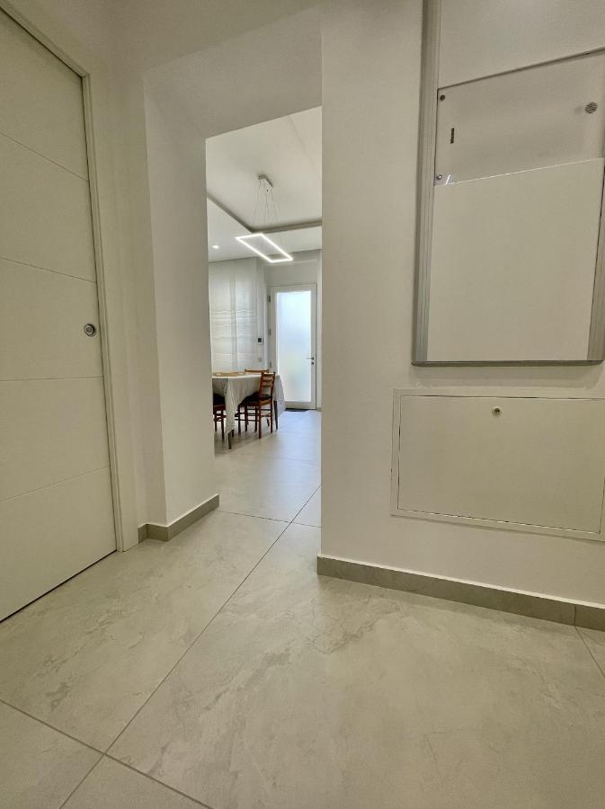 Varese Apartment Εξωτερικό φωτογραφία
