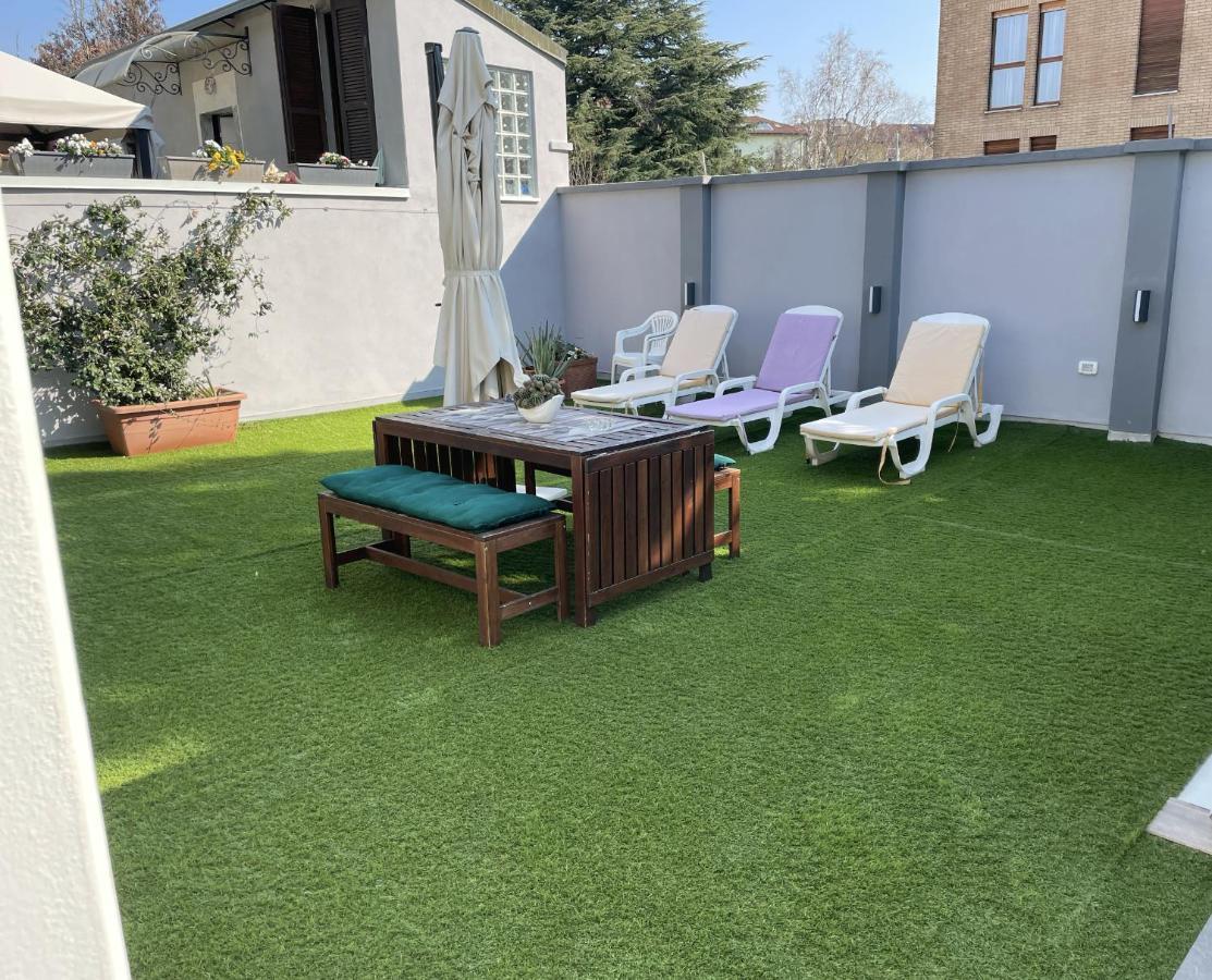 Varese Apartment Εξωτερικό φωτογραφία
